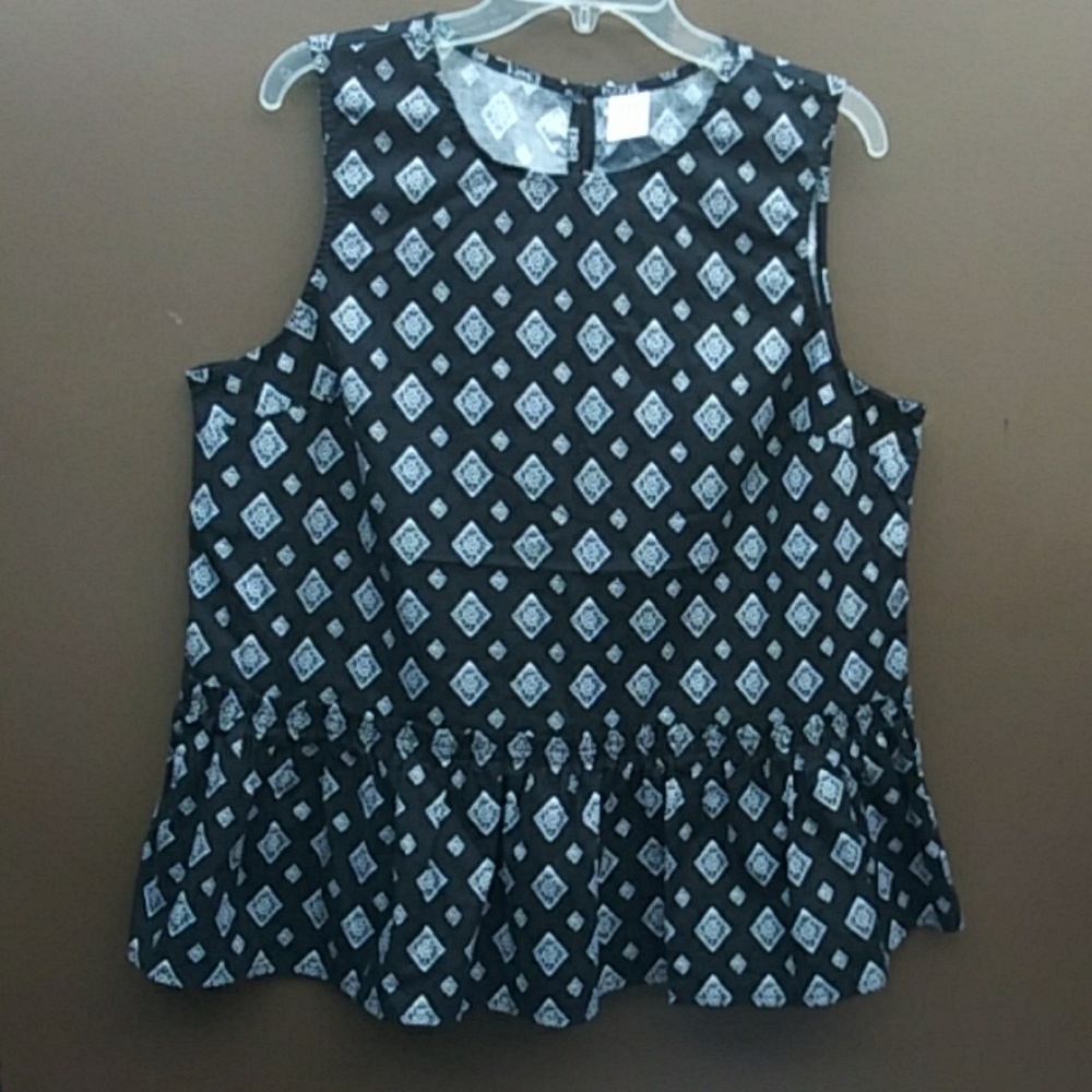 Time and Tru Sleeveless Top Sz XL (16-18)